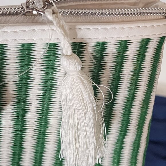 Mario Badescu Green and White Poly Striped Fully Lined Italian Design Makeup Bag - Picture 16 of 16